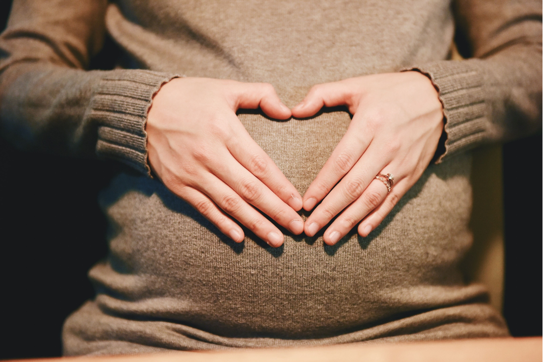 11 Fun Ways To Tell Your Parents You’re Pregnant