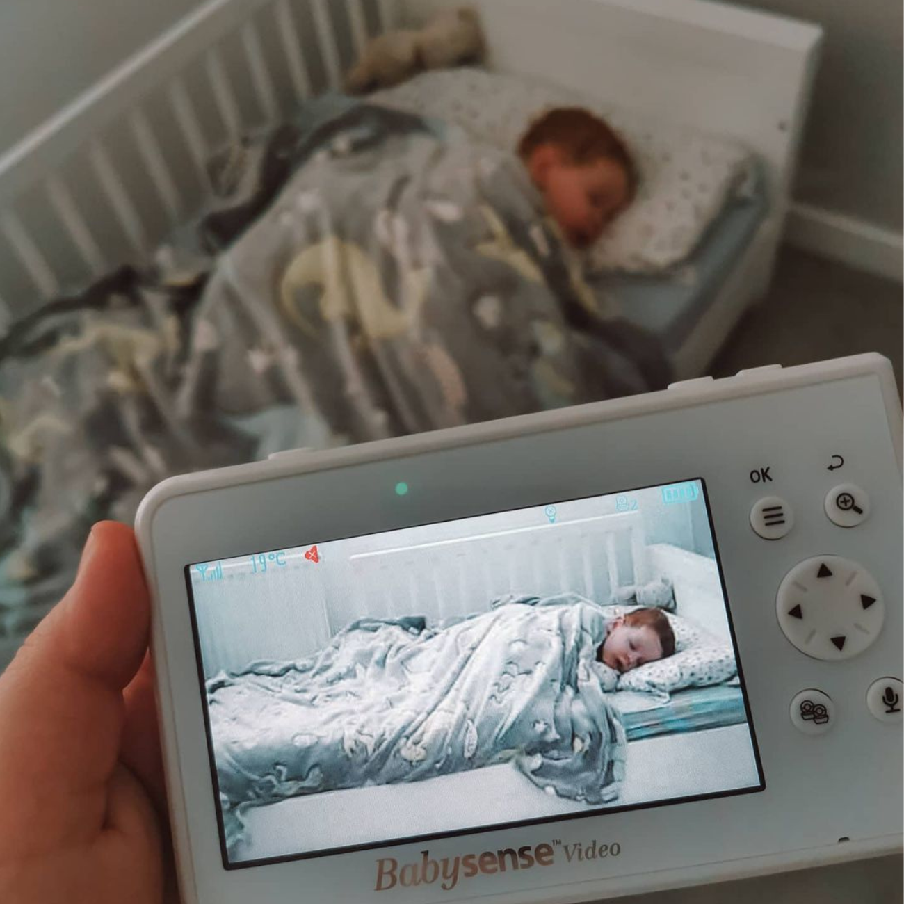 Babysense V43: Video Baby Monitor with 2 Cameras, Non Wifi, Split Screen & Night Light  Machine